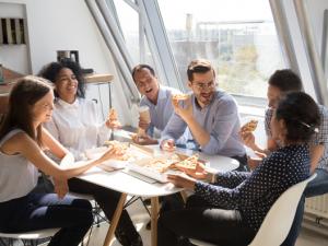 Dejeuner Au Bureau Ou A L Exterieur Avantages Et Inconvenient Edenred