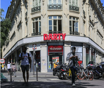 Darty-façade-magasin-République